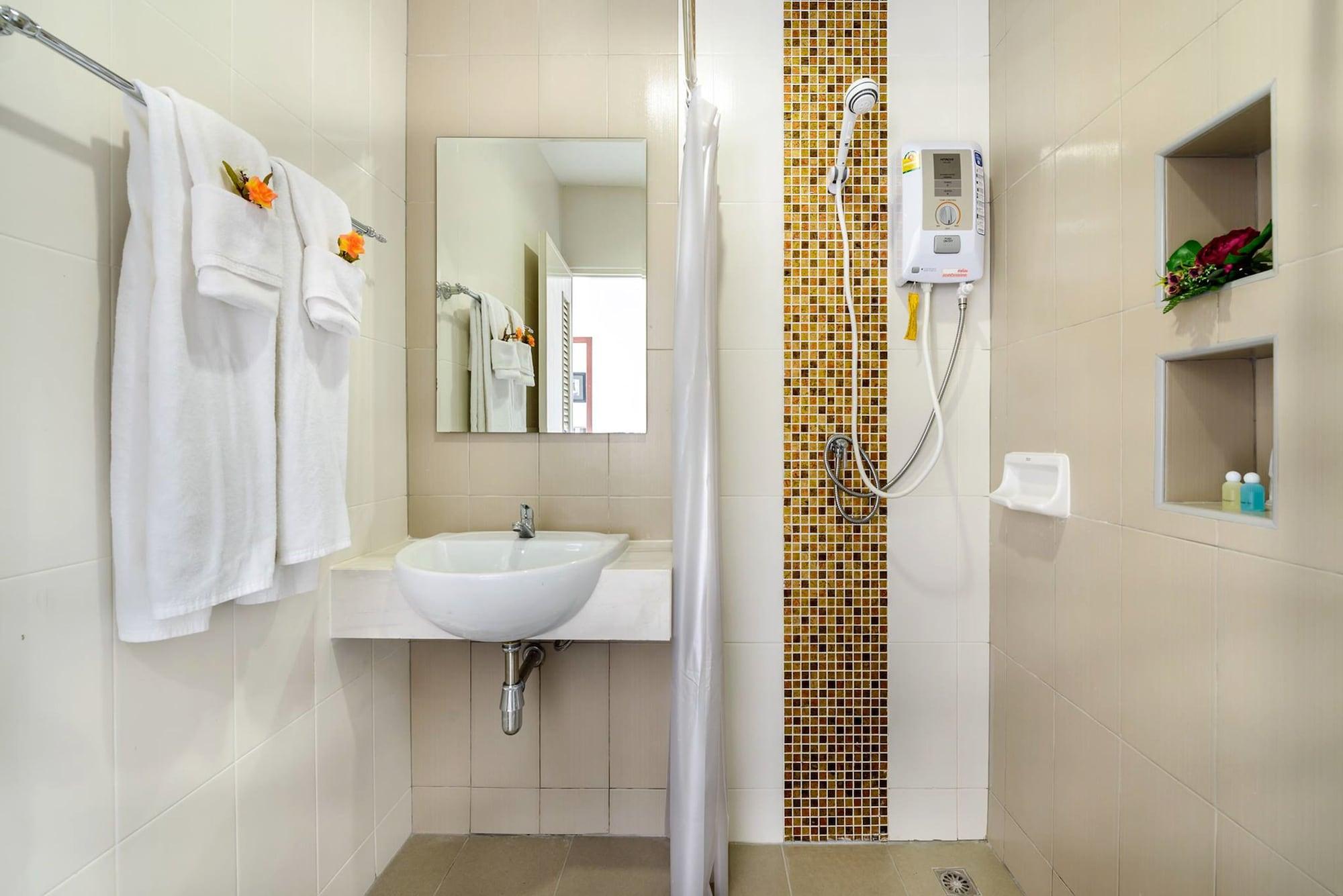 The Topaz Residence Phuket Town Luaran gambar