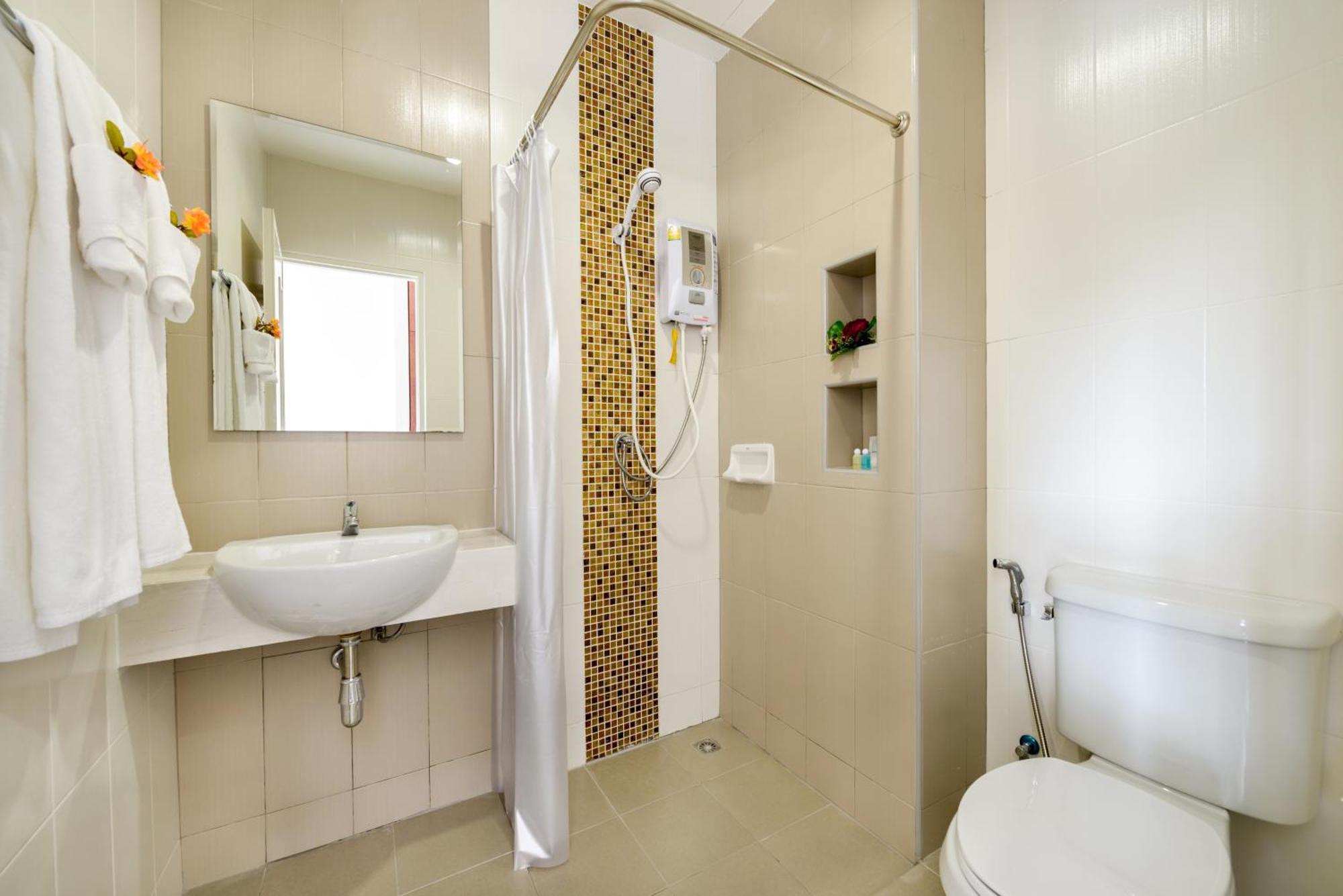 The Topaz Residence Phuket Town Luaran gambar